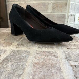 Rockport Black Suede Heels